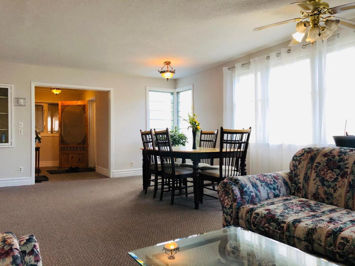Downtown Whitehorse 2 Bedroom House מראה חיצוני תמונה